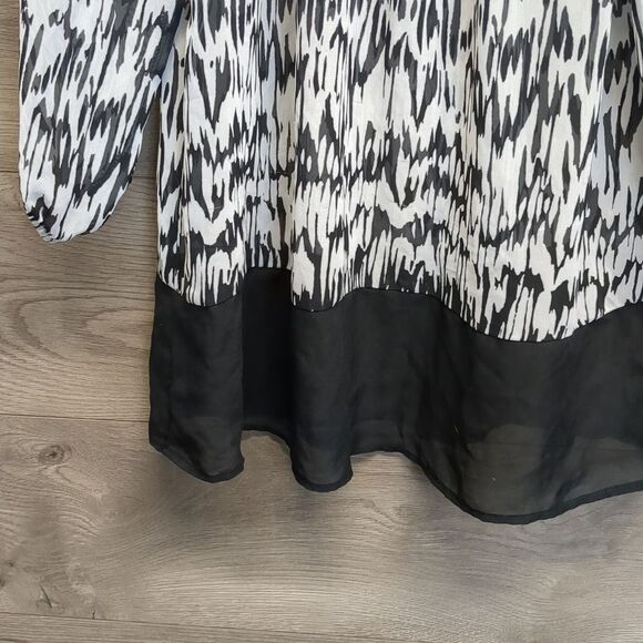 AB Studio Sheer Blouse with Elastic Neck and Sleeves Women's Size Small - Picture 5 of 8